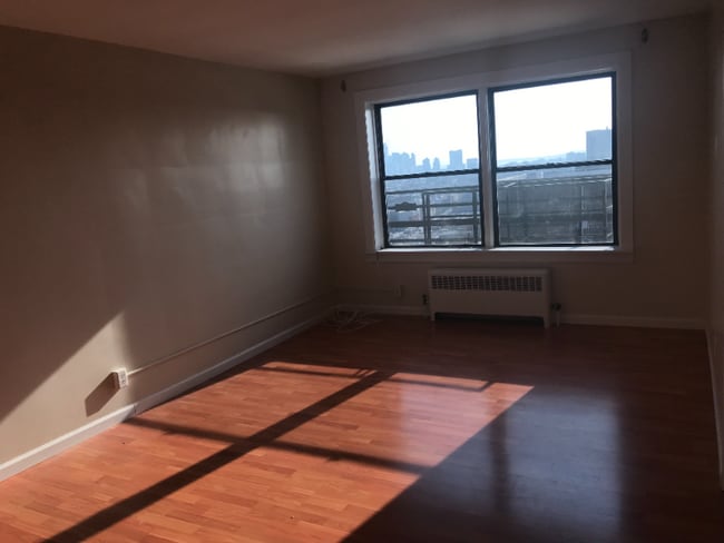 Photo - 1104 Palisade Ave Unit 5E