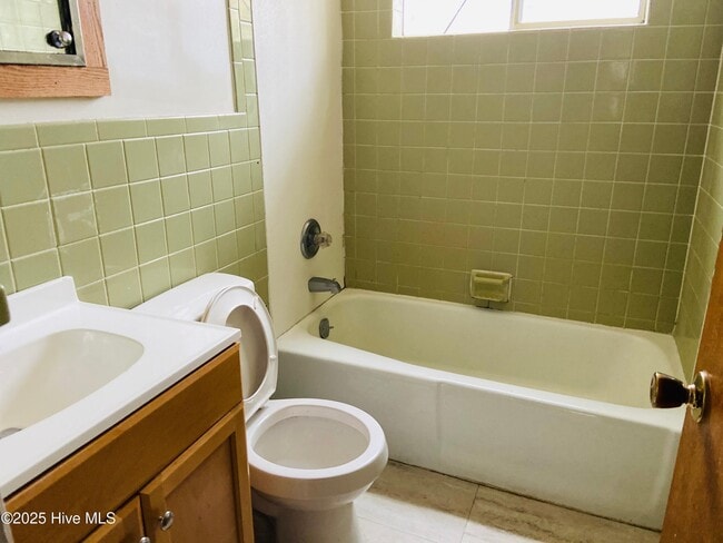 Photo - 1108 Weeks St Unit A