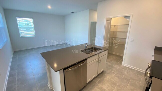 Photo - 2612 Play Hard Aly