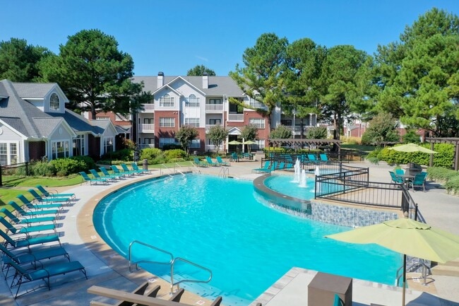 Building Photo - Enclave at Wolfchase