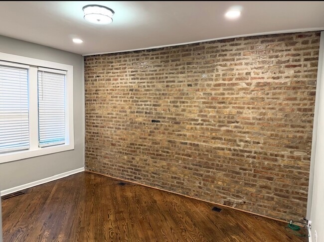 Photo - 2026 N Winchester Ave