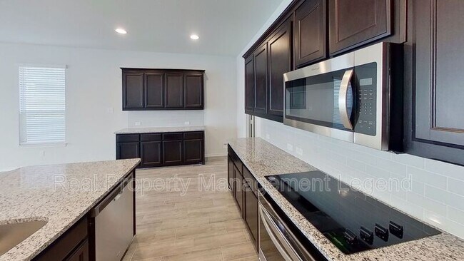 Photo - 8998 Fair Oaks Dr