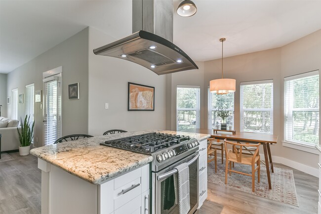 Photo - 1799 E Winn Ave