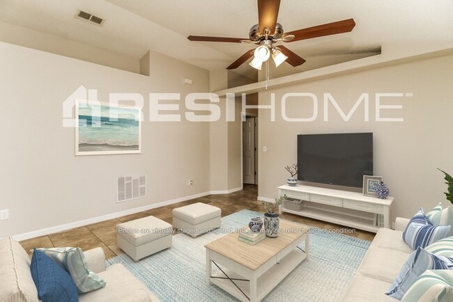 Photo - 1837 Lacy Ln