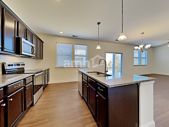 Photo - 132 Hamilton Park Dr