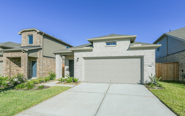 Building Photo - 14483 Cedar Ledge Ln