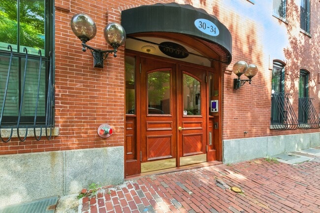 Photo - 30 E Concord St Unit 11