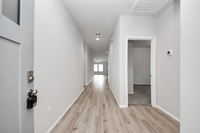 Photo - 3305 Jagged Crow Ln