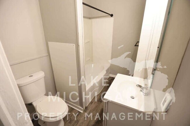 Photo - 1403 Turner Ave NW Unidad #1