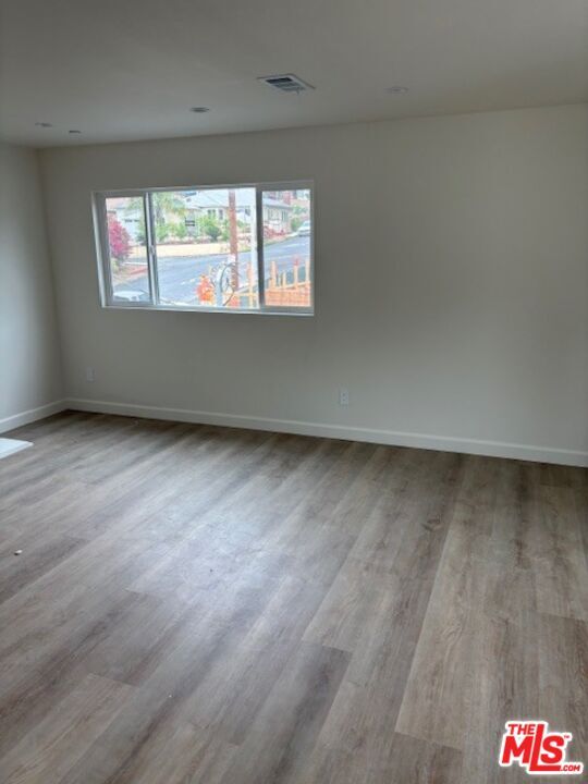 Photo - 7072 Summitrose St