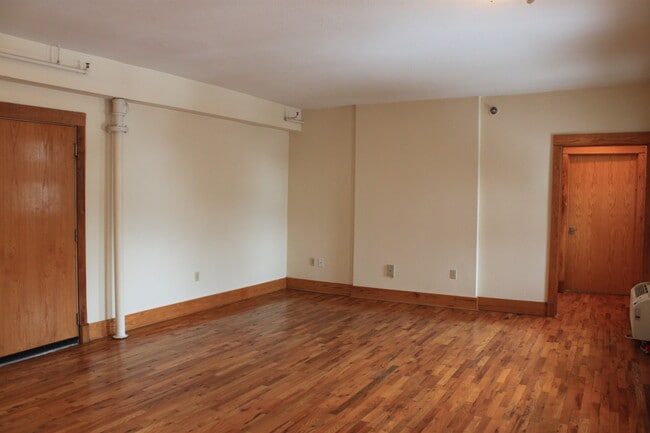 Photo - Kenilworth Inn Apartments