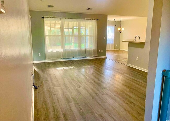 Photo - 4857 Southgate Pkwy