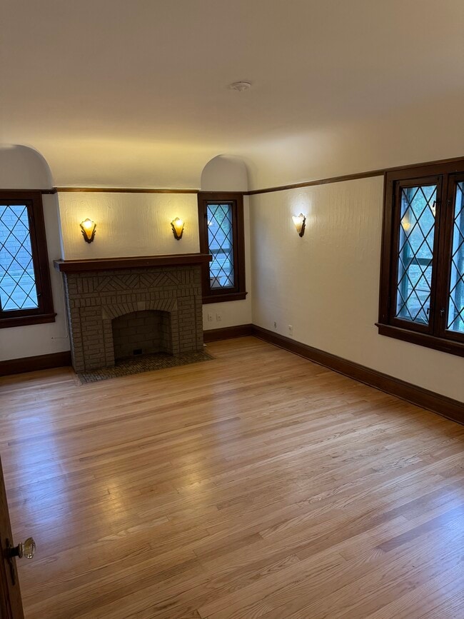 Photo - 332 E Schiller St Unit 330 E Schiller St.