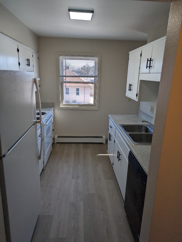 Photo - 515 E Bradley St