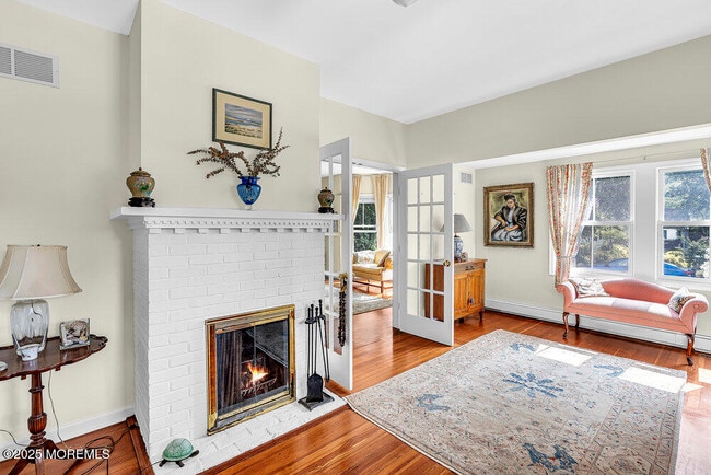 Photo - 600 St Clair Ave