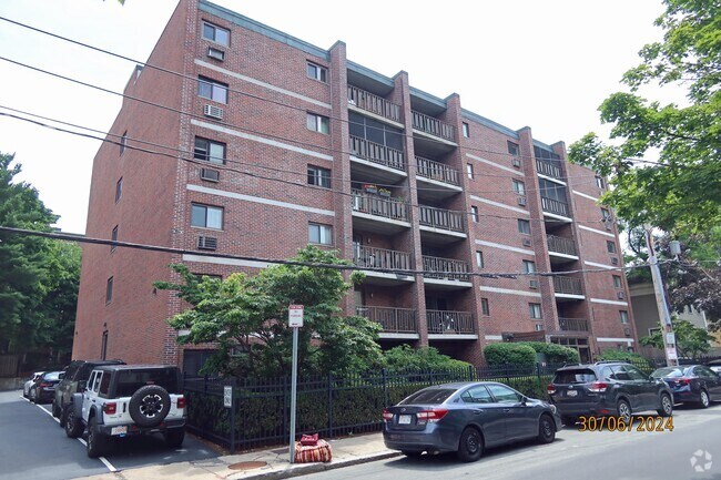 Building Photo - 12 Ellery St Unit #402 Rental