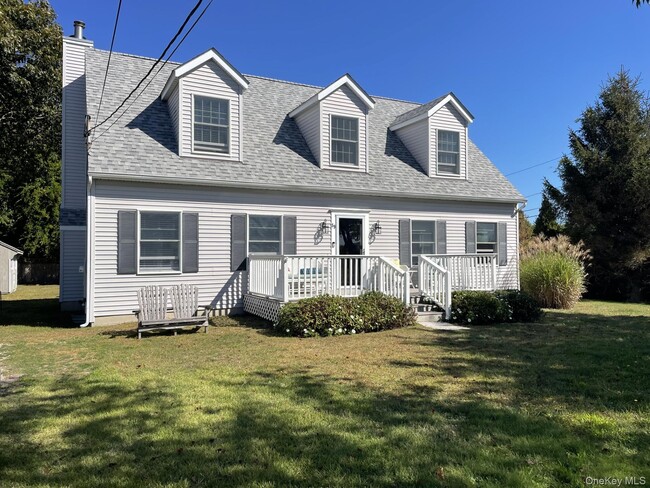 Building Photo - 59 Peconic Ave