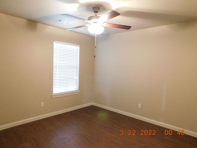 Photo - 1002 Springhill Rd