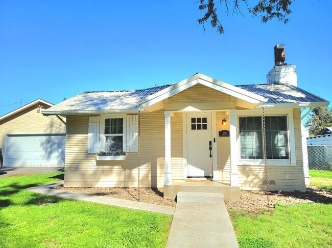 Photo - 505 W Spokane Ave