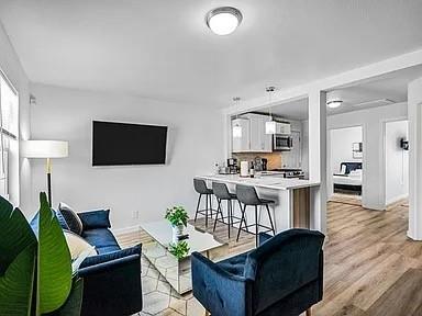 Photo - 2254 Areba St