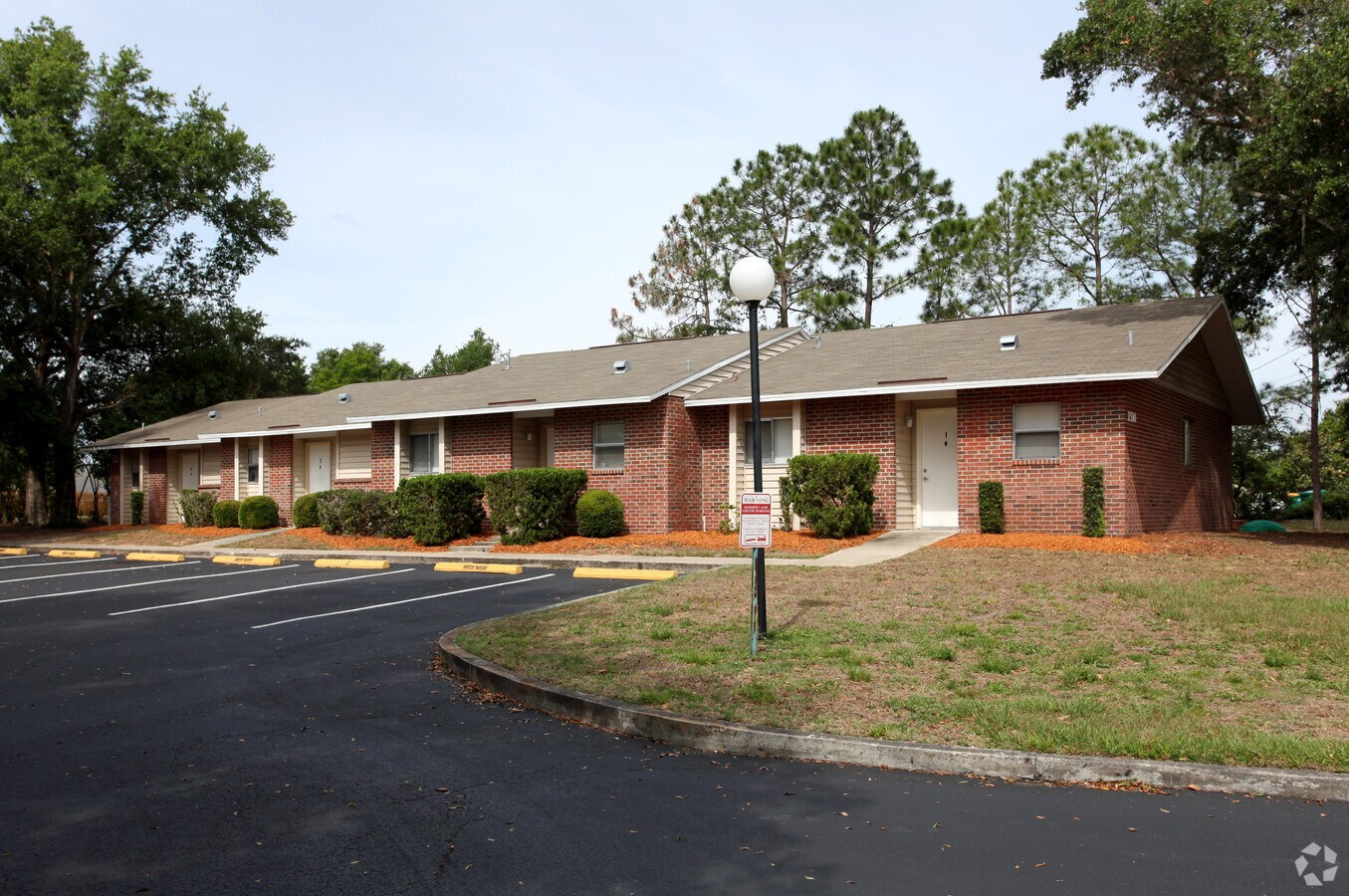Photo - Foxwood Apartments