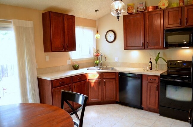 Photo - Elegant 4 BD/2.5 BA Home