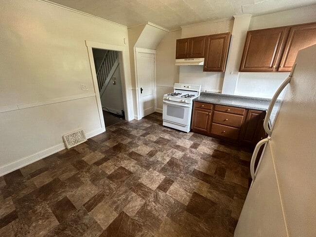 Photo - 1673 W 15th St