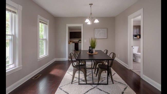 Photo - 857 Clancy Ave NE