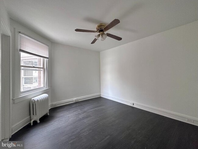 Photo - 415 Burmont Rd