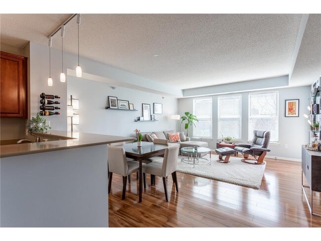 Building Photo - 545 N 1st St Unit 403