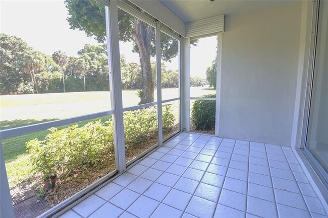 Photo - 4007 N Cypress Dr Unit 103