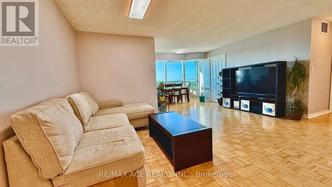 Photo - 68 Corporate Dr Unit 2026