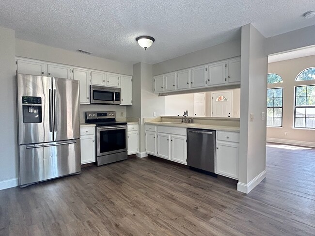 Photo - 4052 N Abington Ct