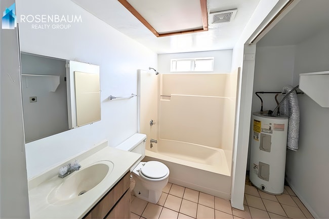 Photo - Charming 2-bedrooms, 1-bath upstairs apartment in Prescott Valley!