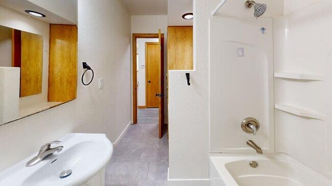 Photo - 1734 N 7th St