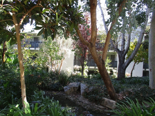 Propiedad parquizada - 3603 W Hidden Ln Unidad 316