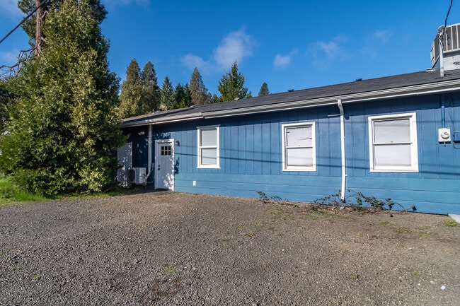 Photo - 510 Geary Dr