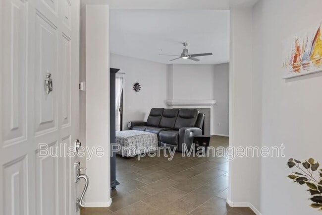 Building Photo - 15050 N Thompson Peak Pkwy Unit 1001 Rental