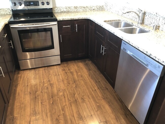 Photo - 8841 Line Rd