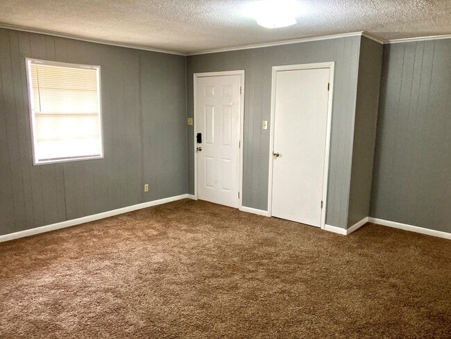 Photo - 117 Parkburg Rd Unit B