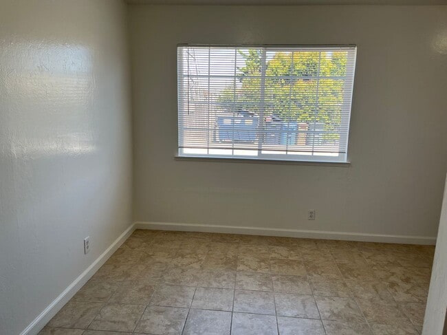1744 Noranda Dr Unit 2