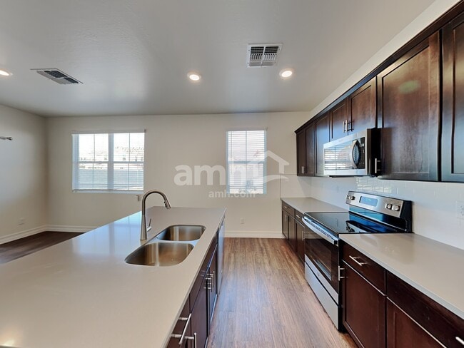 Photo - 21467 S 231st St