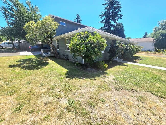 Photo - 114 SE 218th Ave