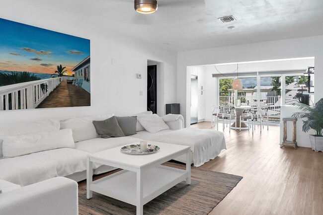 Photo - 2233 SE 15th St Casa