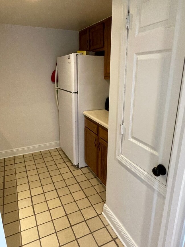 Photo - Great Corner Unit in University Area with Gated Parking