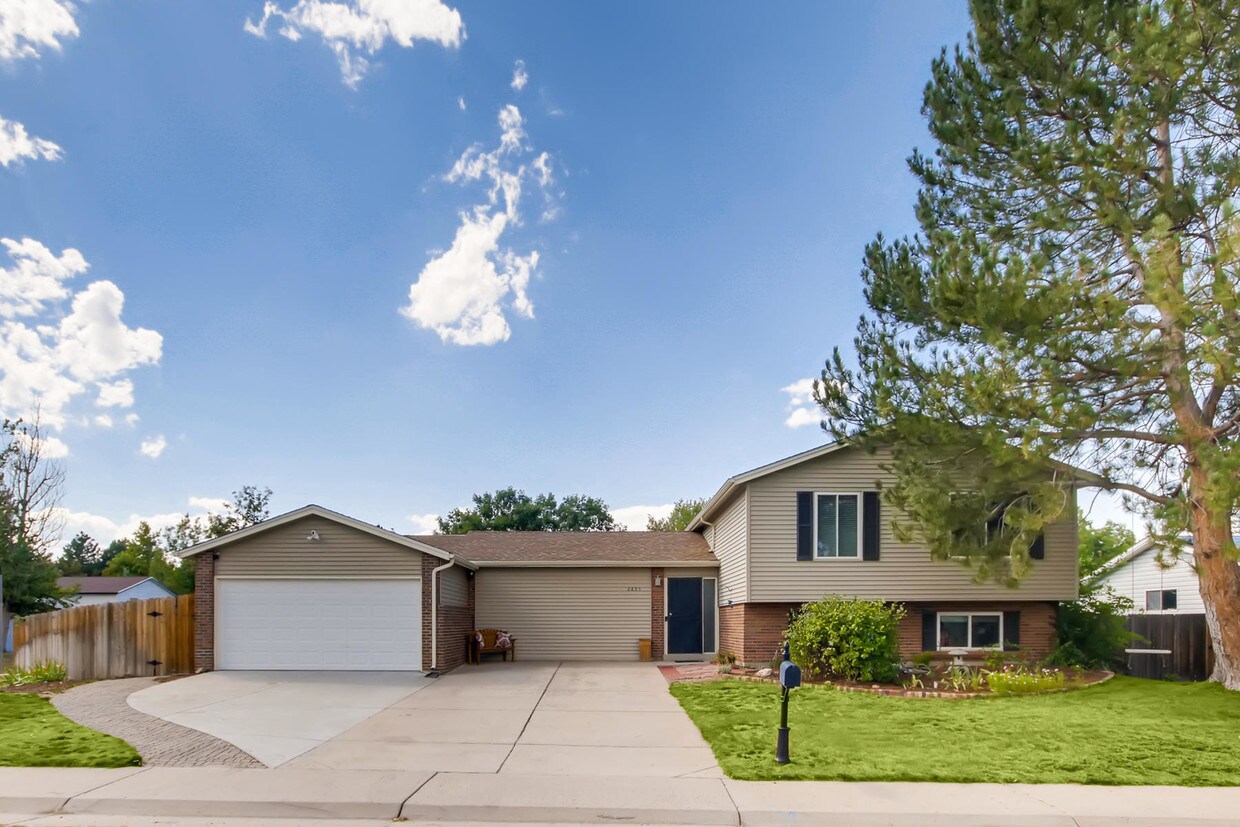 Photo - 2655 S Crystal St (Aurora, CO)