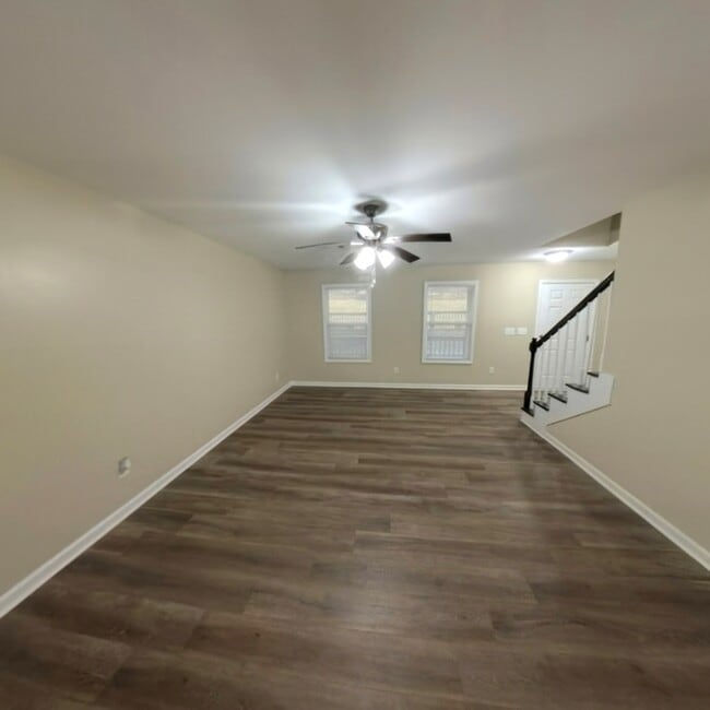 Photo - 182 N Burson Ave