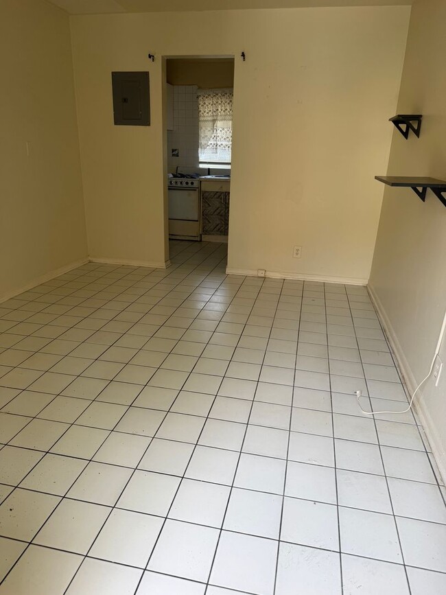 Photo - 1044 NE 16th Terrace Unit 2