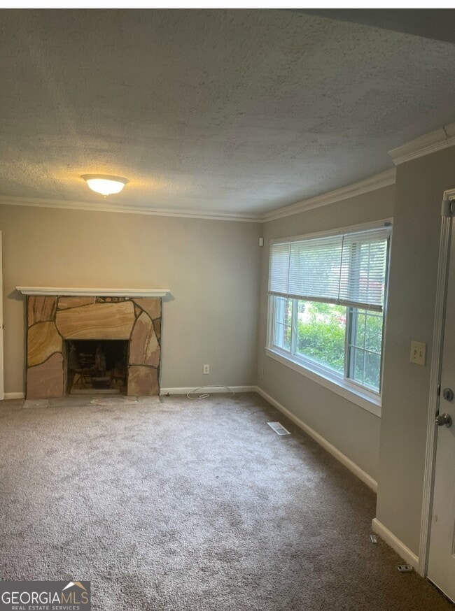 Photo - 1589 Pinehurst Dr SW