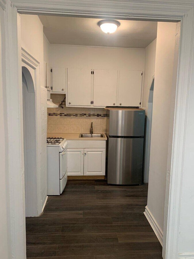 Photo - 1150 Manor Ave